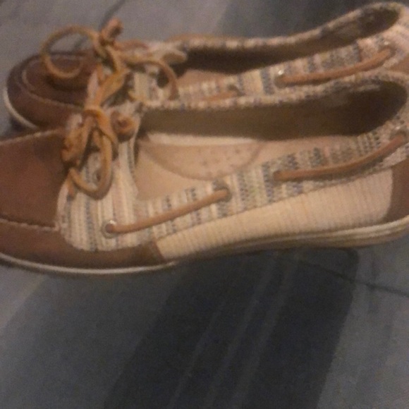 sperry - Picture 2 of 2